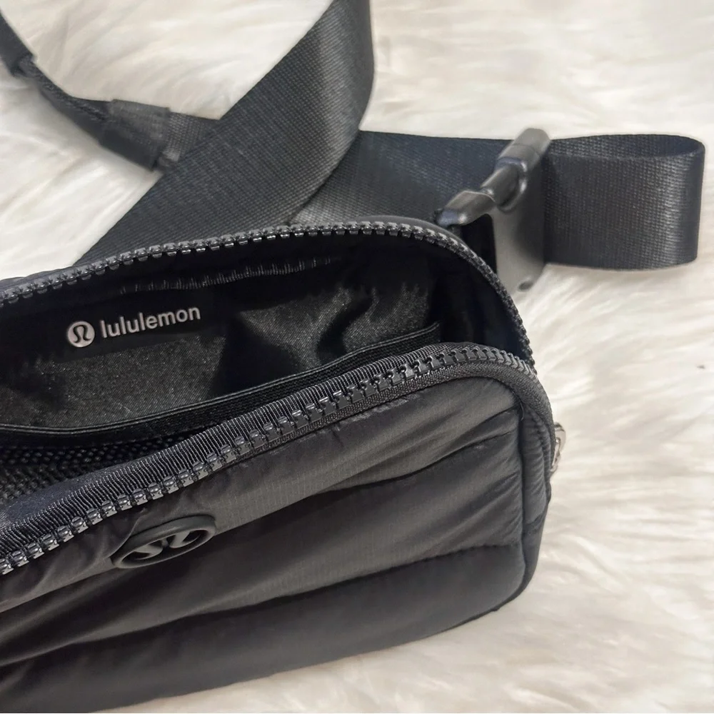 Men Women Lululemon Everywhere Belt Bag 1L Black Wunder Puff - Picture 10 of 10